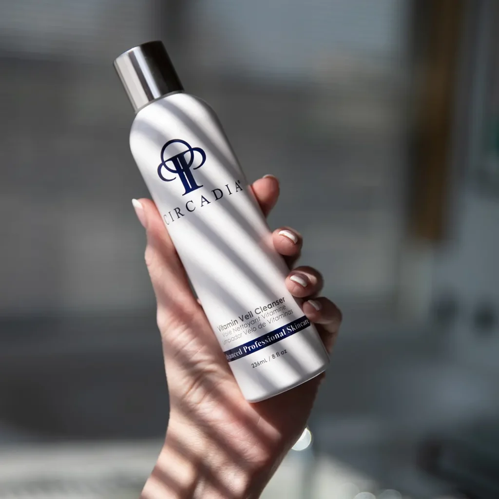 Oczyszczanie skóry z Circadia - Vitamin Veil Cleanser