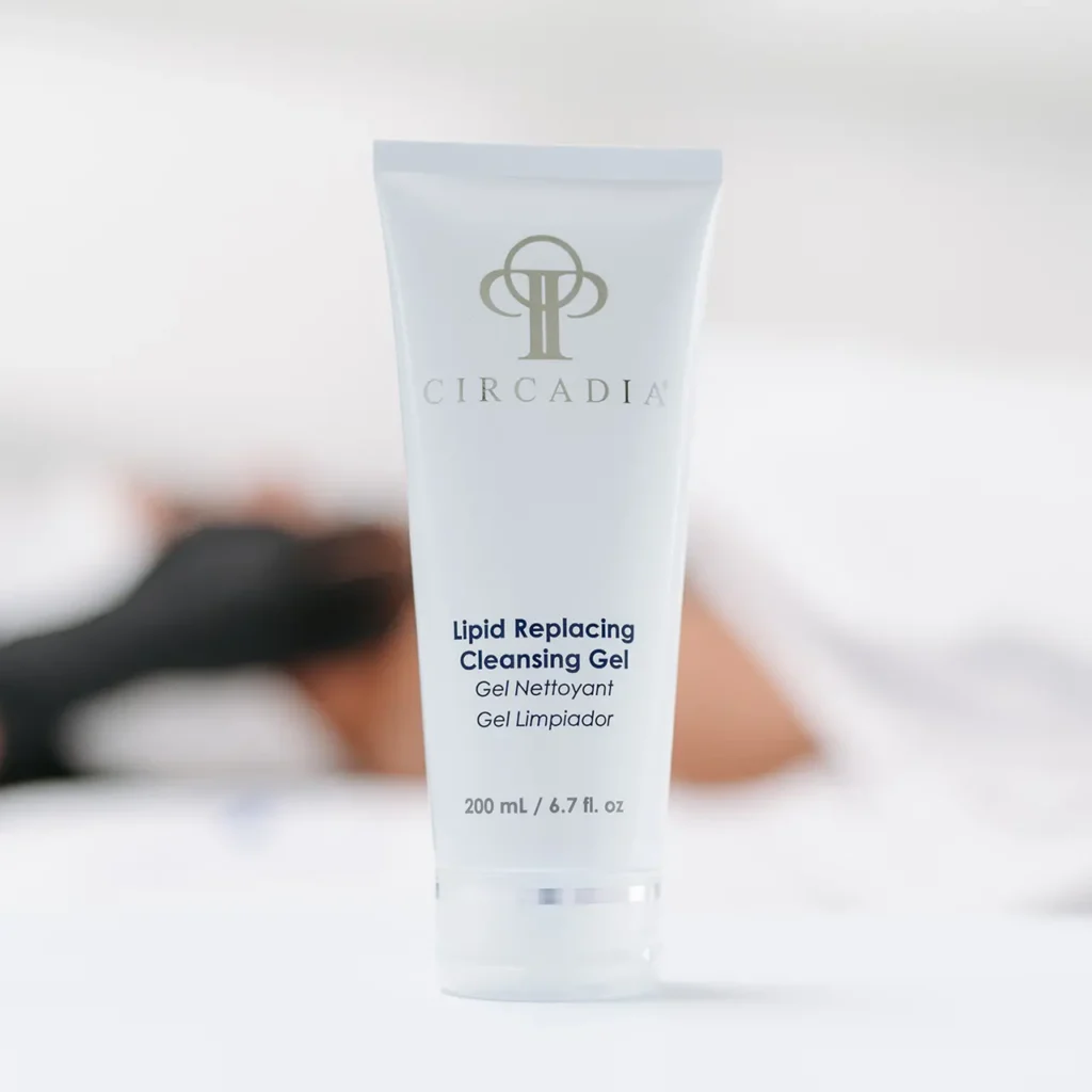Oczyszczanie skóry z Circadia - Lipid Replacing Cleansing Gel